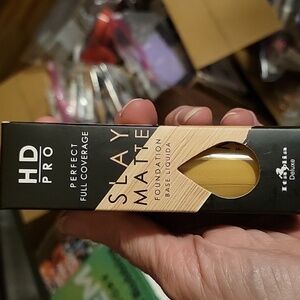 HD Pro Slay Matte Foundation 30ml New in Box - 5B Warm Beige